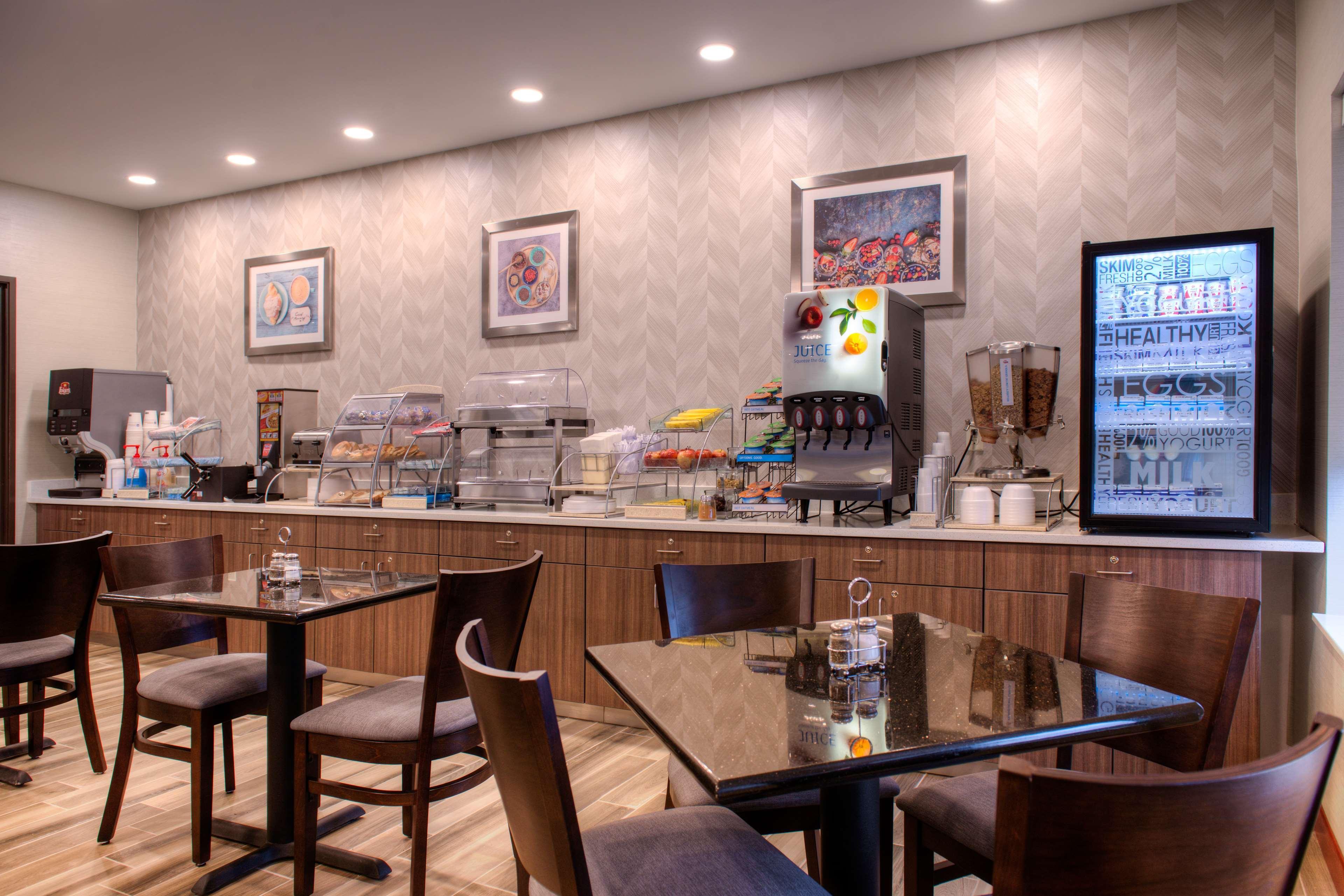 Best Western Hartford Hotel And Suites Kültér fotó