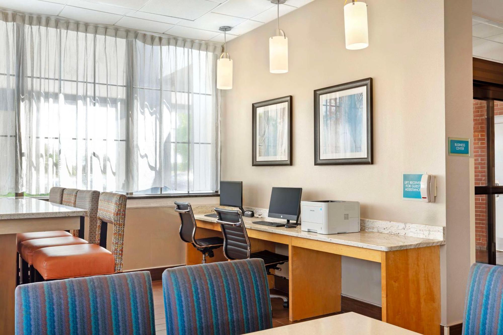 Best Western Hartford Hotel And Suites Kültér fotó